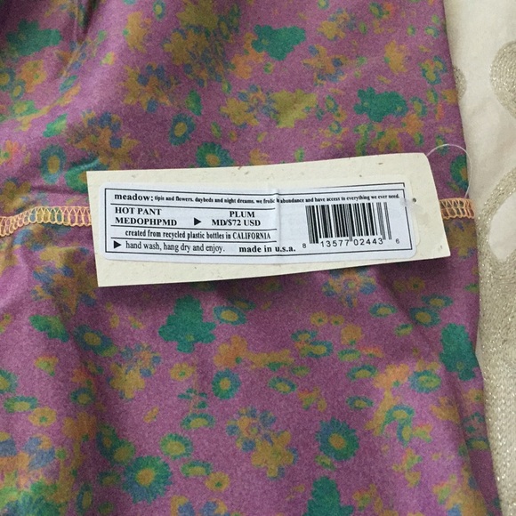 Sold now {NWT} teeki meadow hotpant - Picture 7 of 8